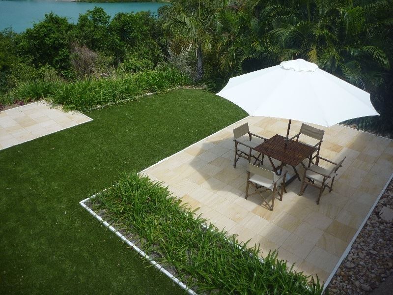 42 Harbour Avenue, Shute Harbour QLD 4802