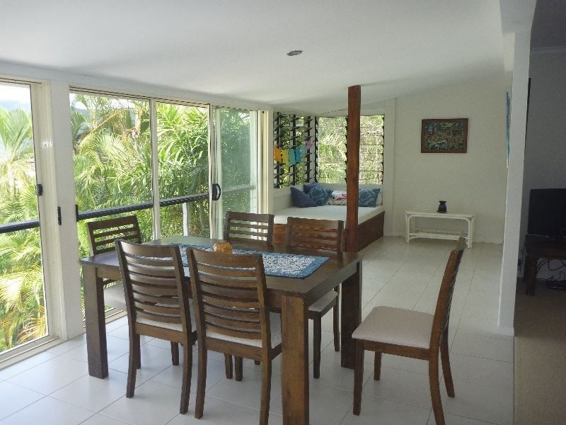 42 Harbour Avenue, Shute Harbour QLD 4802