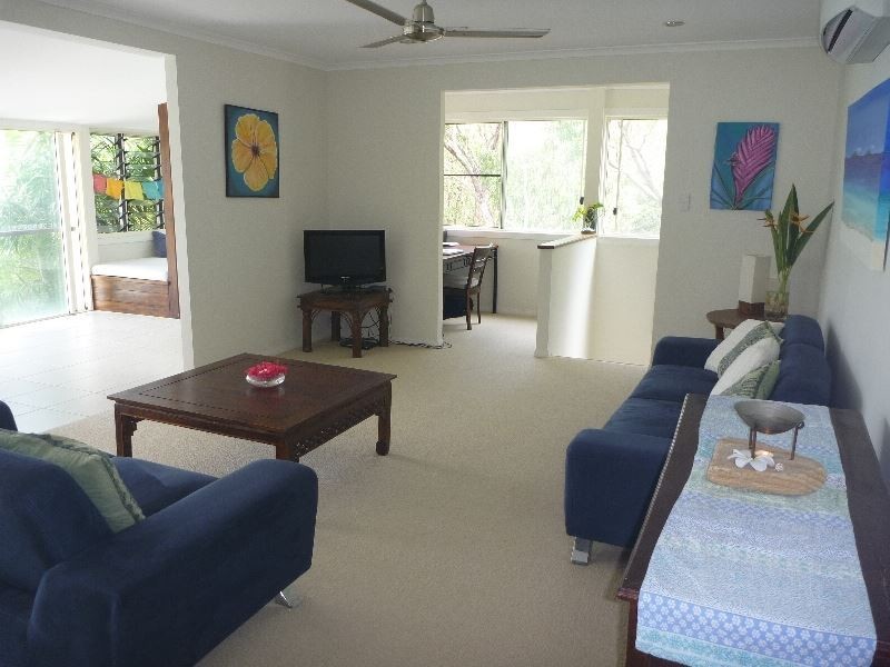 42 Harbour Avenue, Shute Harbour QLD 4802