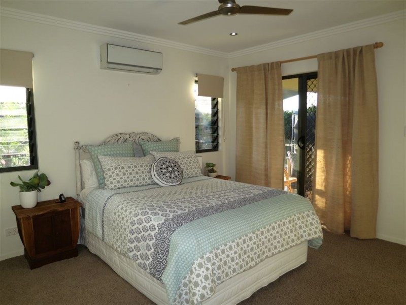 25 Waite Creek Court, Cannonvale QLD 4802