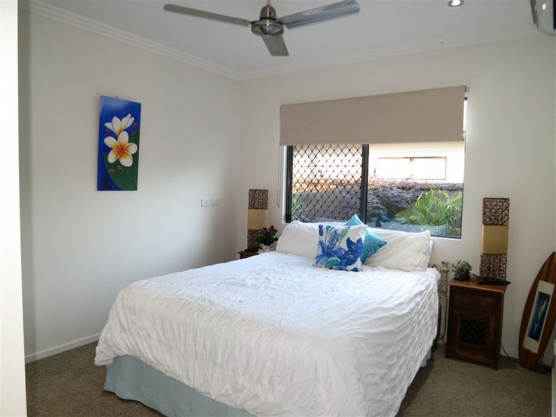 25 Waite Creek Court, Cannonvale QLD 4802