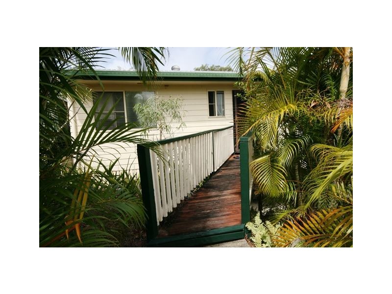 18 Macarthur Drive, Cannonvale QLD 4802