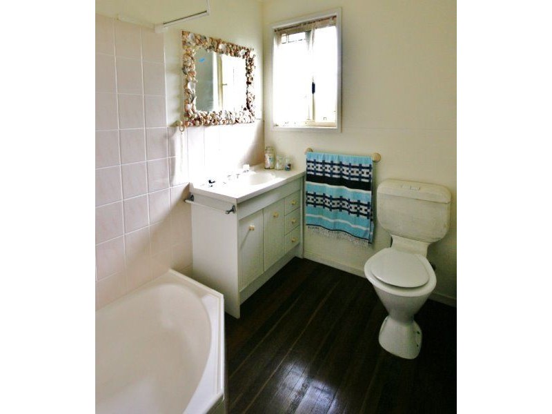 18 Macarthur Drive, Cannonvale QLD 4802