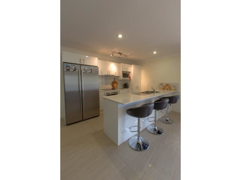 3 Endeavour Circuit, Cannonvale QLD 4802