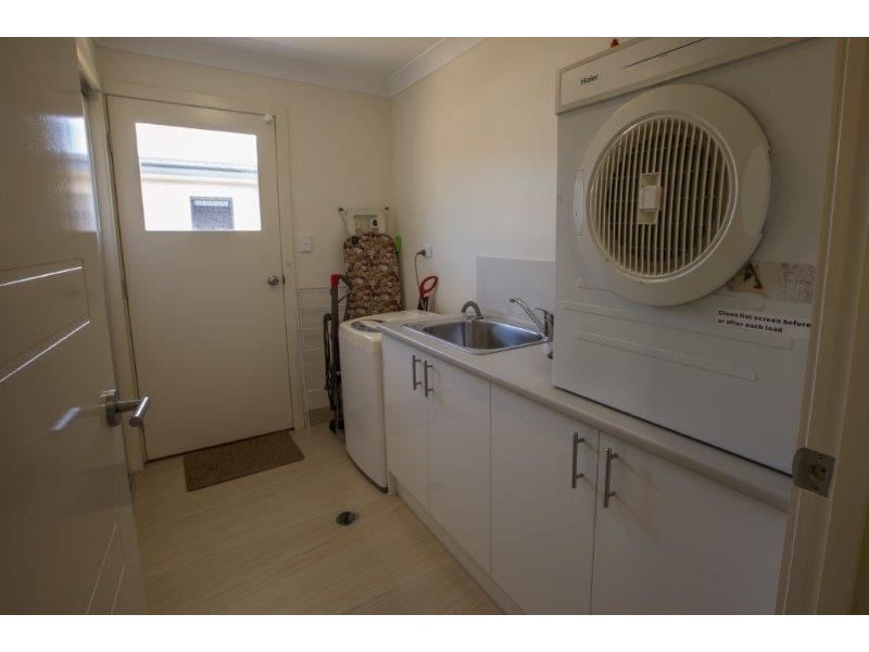 3 Endeavour Circuit, Cannonvale QLD 4802