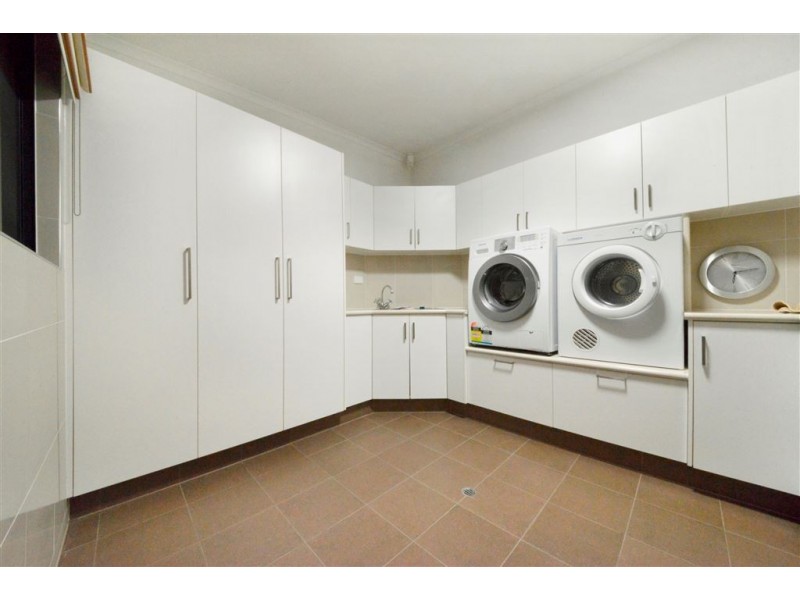 68 Galbraith Park Drive, Cannon Valley QLD 4800