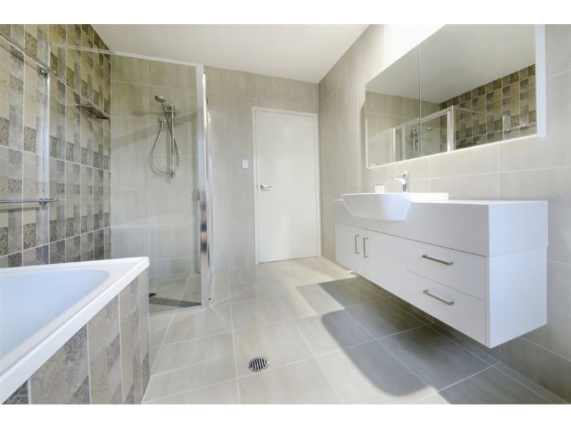 7 Homestead Place, Cannon Valley QLD 4800