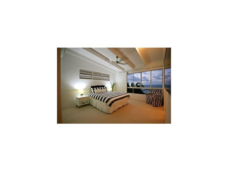 14 Kara Crescent, Airlie Beach QLD 4802