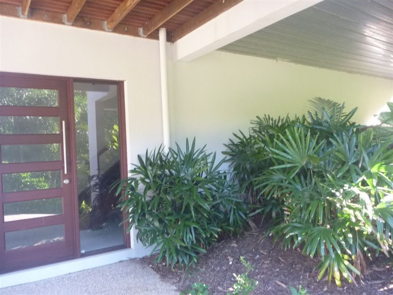 45 Eshelby Drive, Cannonvale QLD 4802