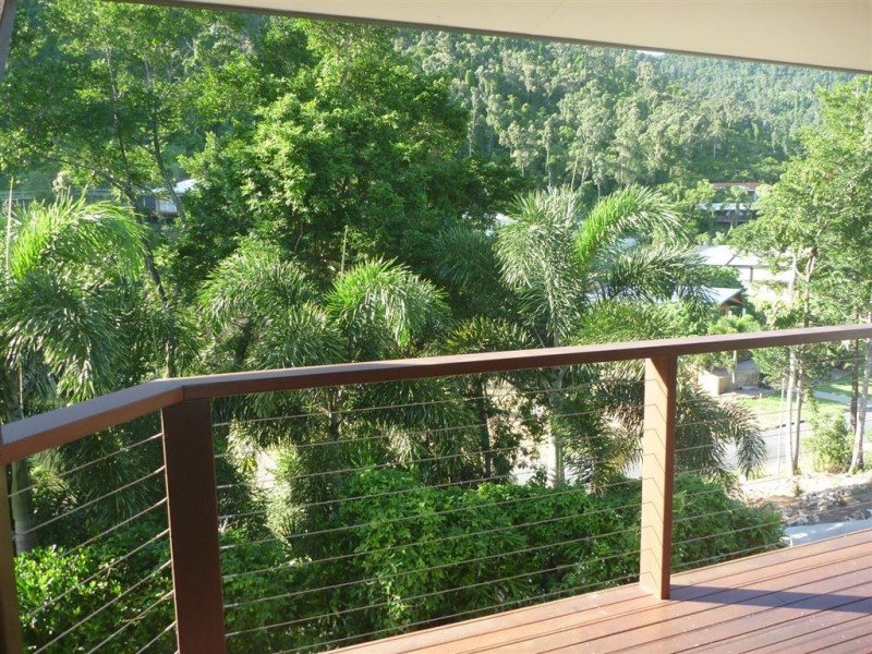 45 Eshelby Drive, Cannonvale QLD 4802