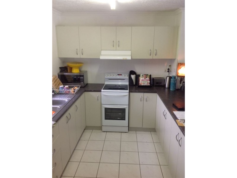 2/15 Tropic Rd, Cannonvale QLD 4802