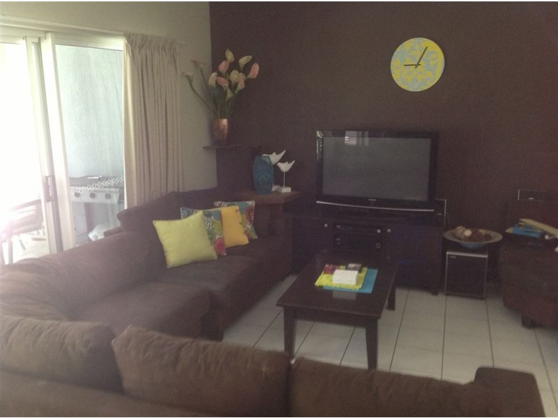 2/15 Tropic Rd, Cannonvale QLD 4802