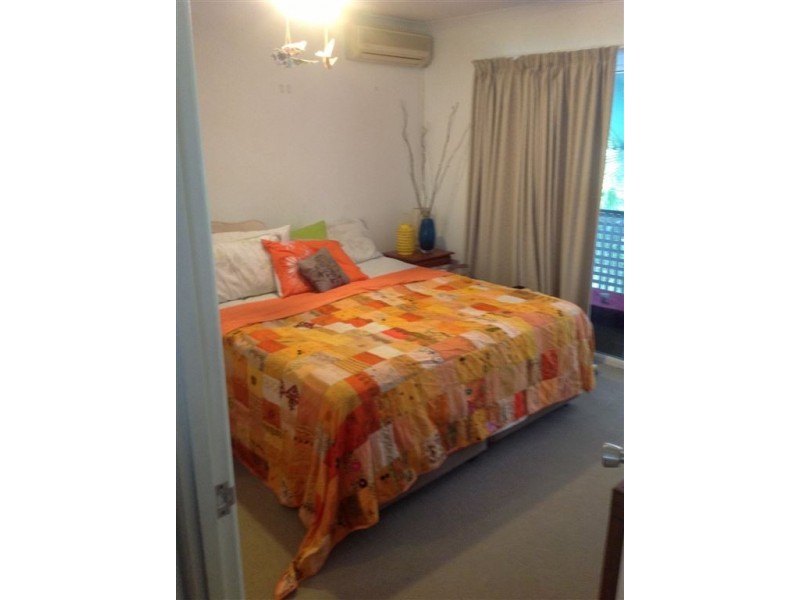 2/15 Tropic Rd, Cannonvale QLD 4802