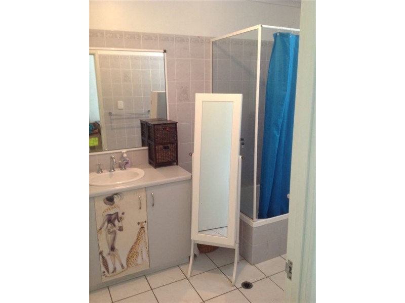 2/15 Tropic Rd, Cannonvale QLD 4802