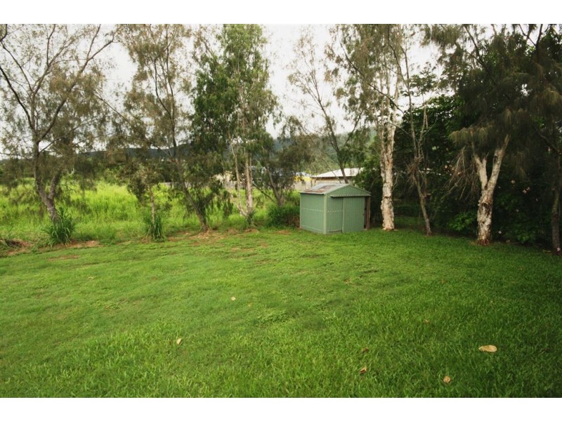 5 Grace Avenue, Cannonvale QLD 4802