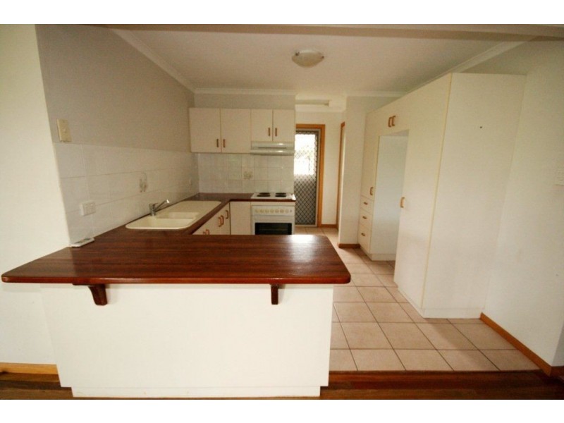 5 Grace Avenue, Cannonvale QLD 4802