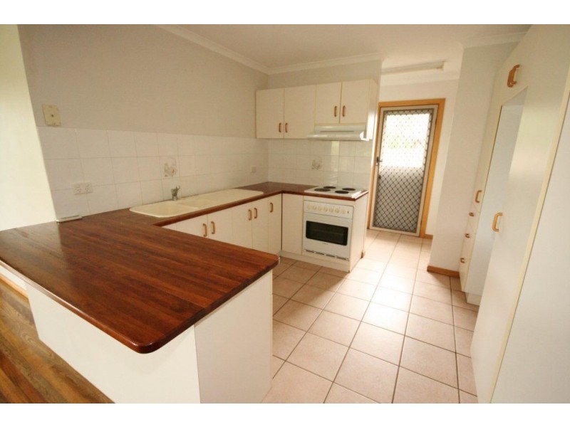 5 Grace Avenue, Cannonvale QLD 4802