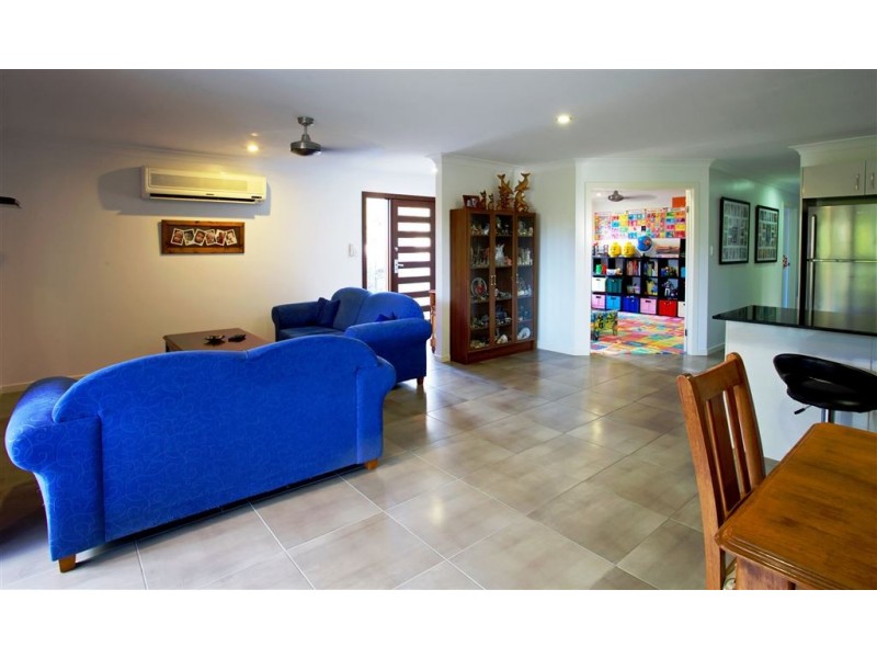 4 St Bees Boulevard, Jubilee Pocket QLD 4802