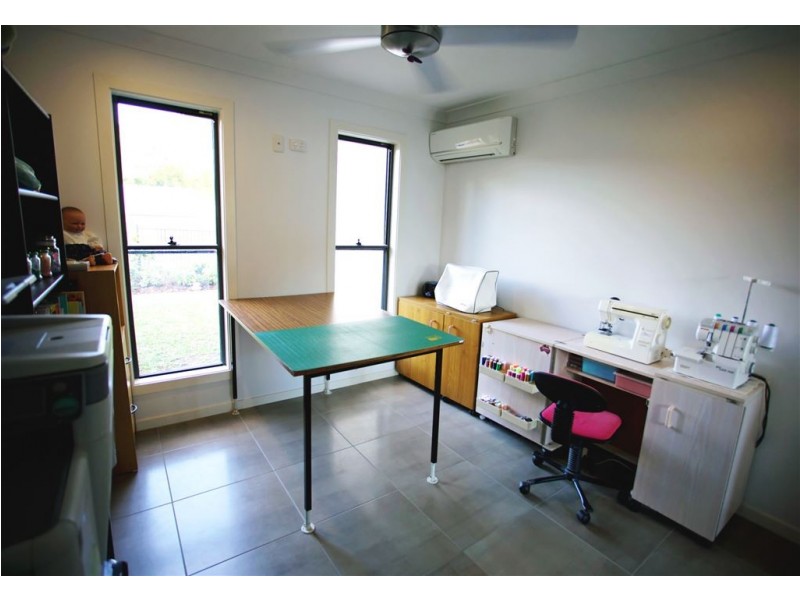 4 St Bees Boulevard, Jubilee Pocket QLD 4802