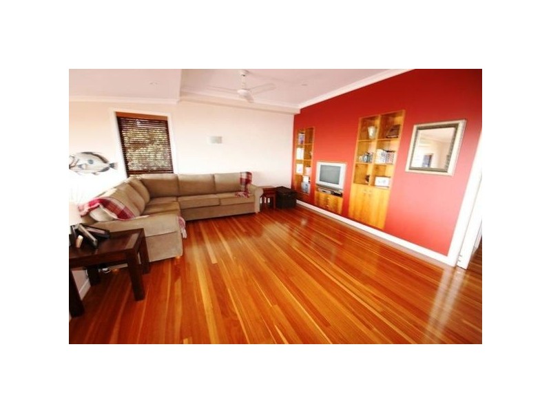 17 woodwark crescent, Cannonvale QLD 4802