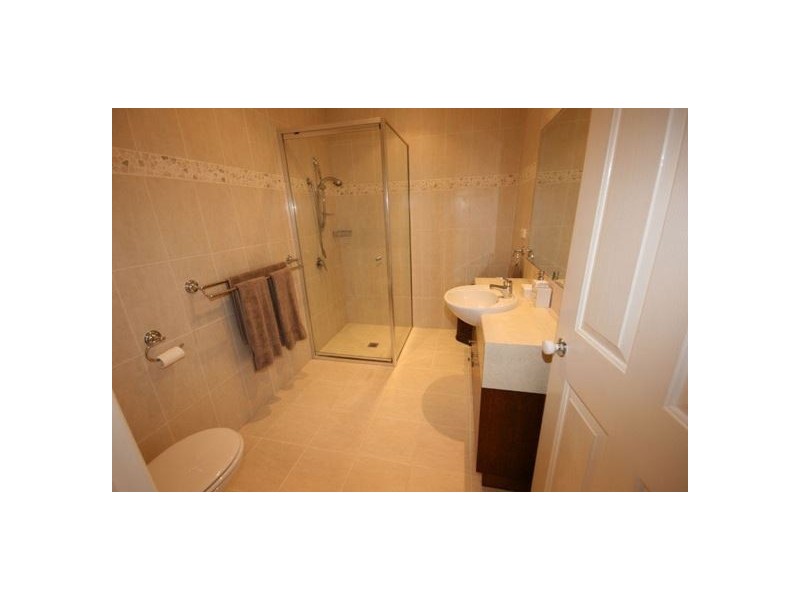 17 woodwark crescent, Cannonvale QLD 4802