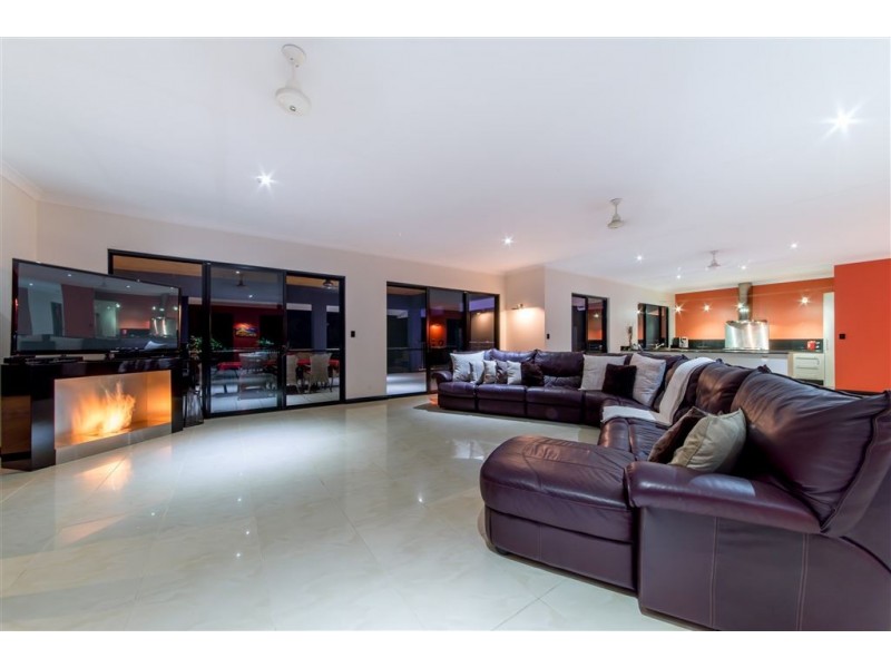 114 Orchid Road, Cannonvale QLD 4802