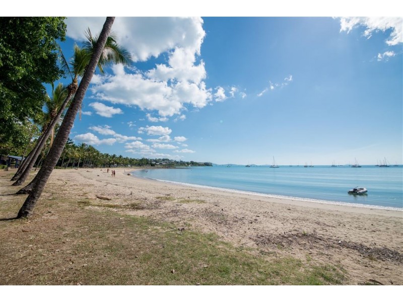 42 Mt Whitsunday Drive, Airlie Beach QLD 4802