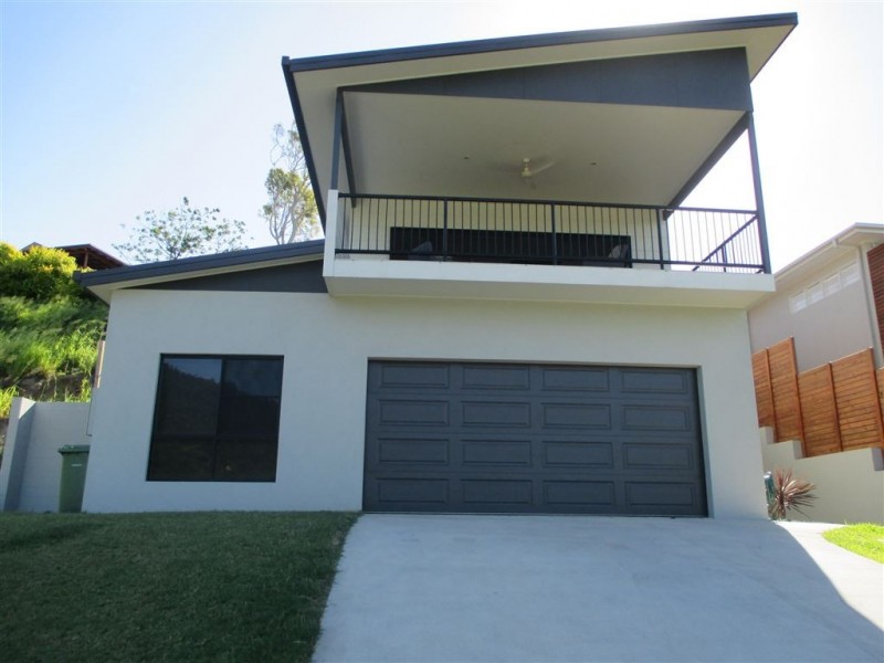 6 Parker Road, Cannonvale QLD 4802