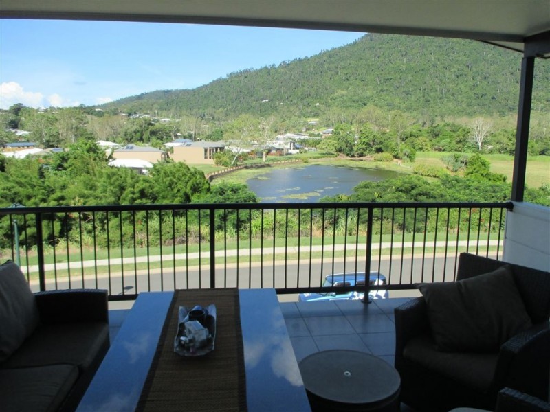 6 Parker Road, Cannonvale QLD 4802