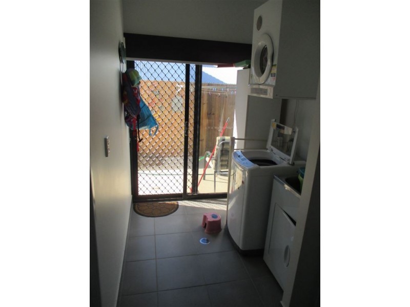 6 Parker Road, Cannonvale QLD 4802
