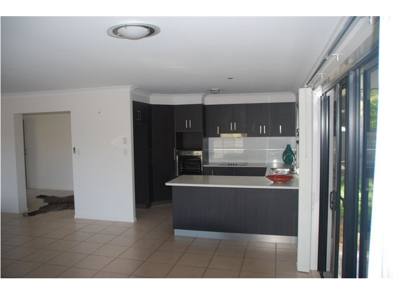 23 Armada Crescent, Jubilee Pocket QLD 4802