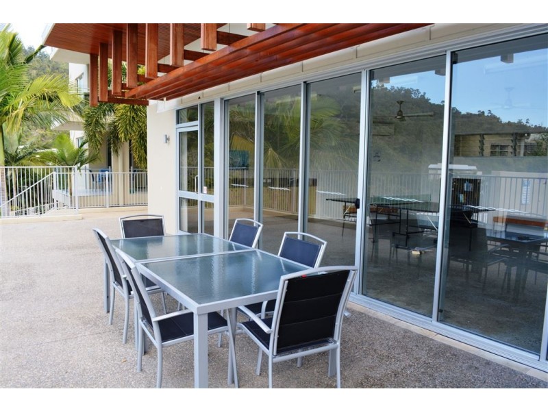 8/15 Flame Tree Court, Airlie Beach QLD 4802