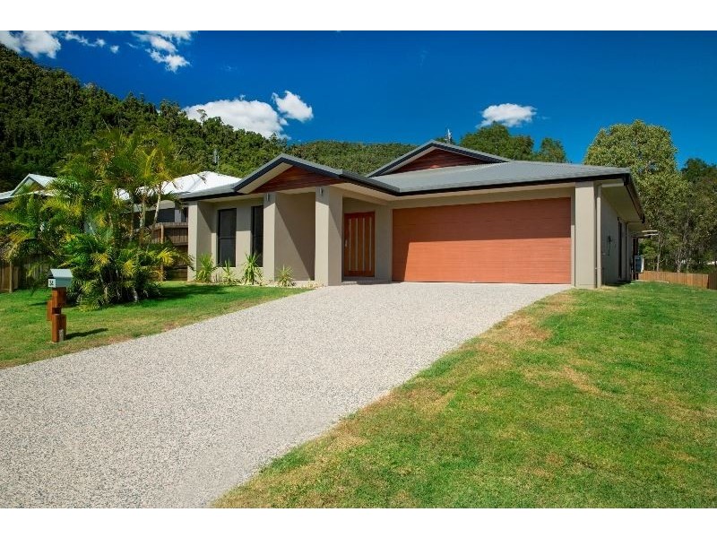 34 Twin Creek Court, Cannonvale QLD 4802