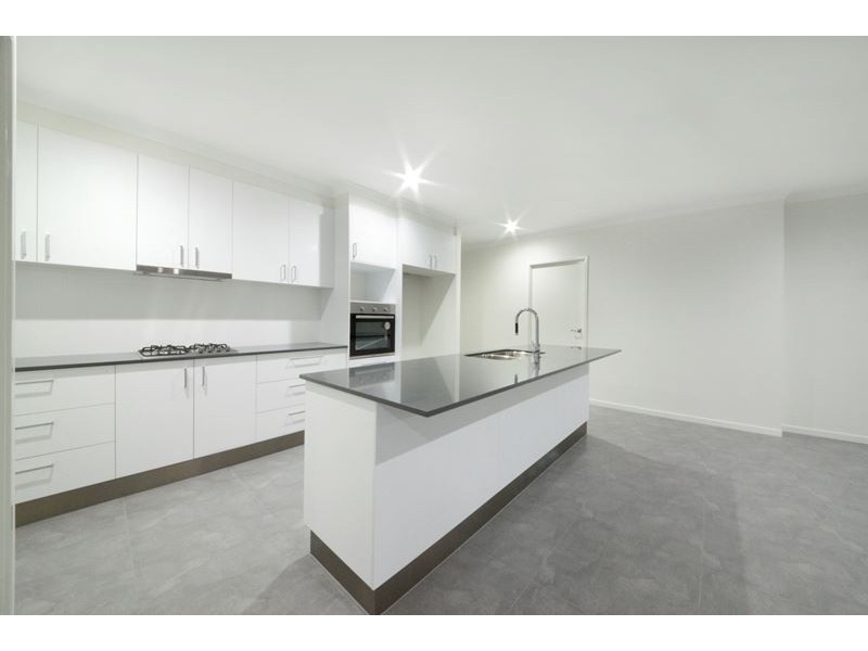 34 Twin Creek Court, Cannonvale QLD 4802