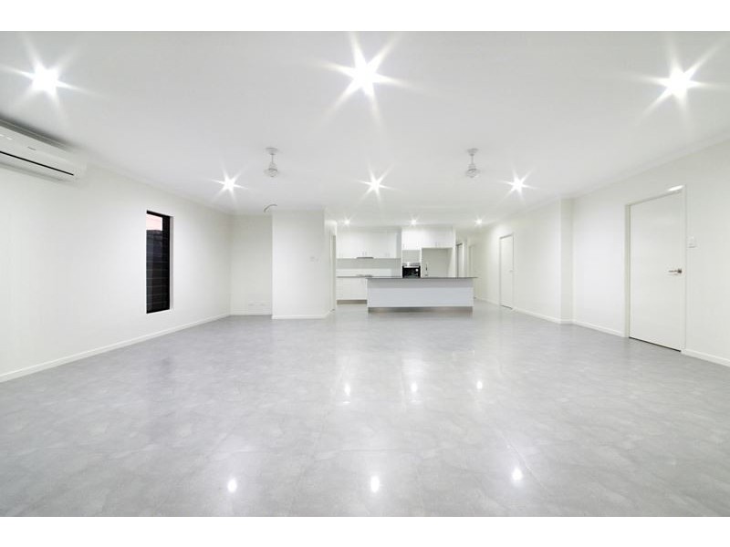 34 Twin Creek Court, Cannonvale QLD 4802