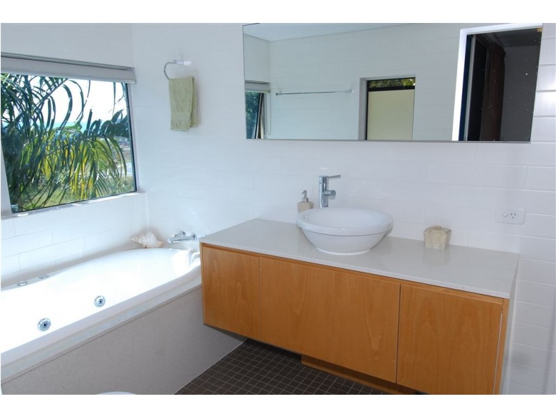32/18 Raintree Place, Airlie Beach QLD 4802