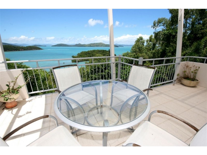 41 Harbour Avenue, Shute Harbour QLD 4802