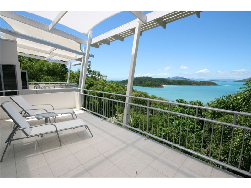 41 Harbour Avenue, Shute Harbour QLD 4802