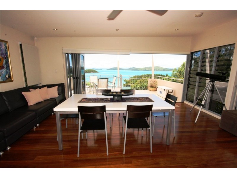 41 Harbour Avenue, Shute Harbour QLD 4802