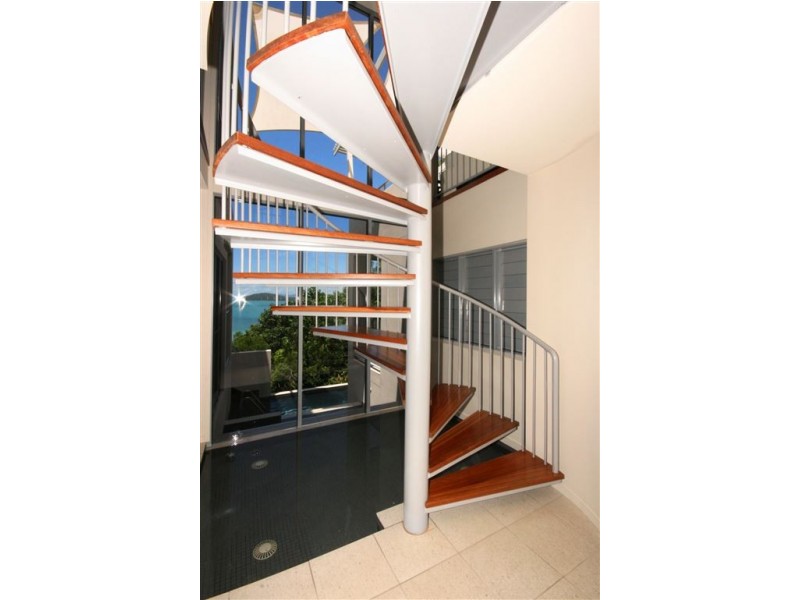 41 Harbour Avenue, Shute Harbour QLD 4802