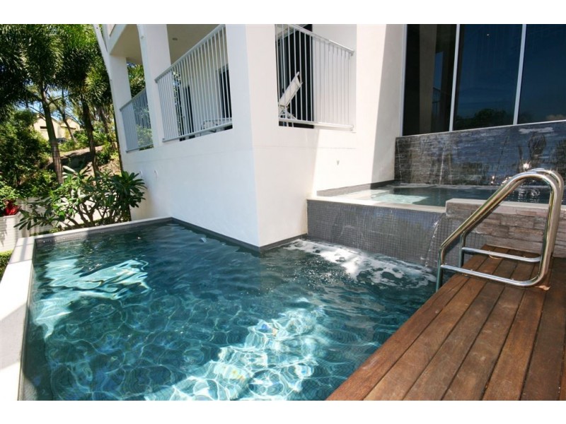 41 Harbour Avenue, Shute Harbour QLD 4802