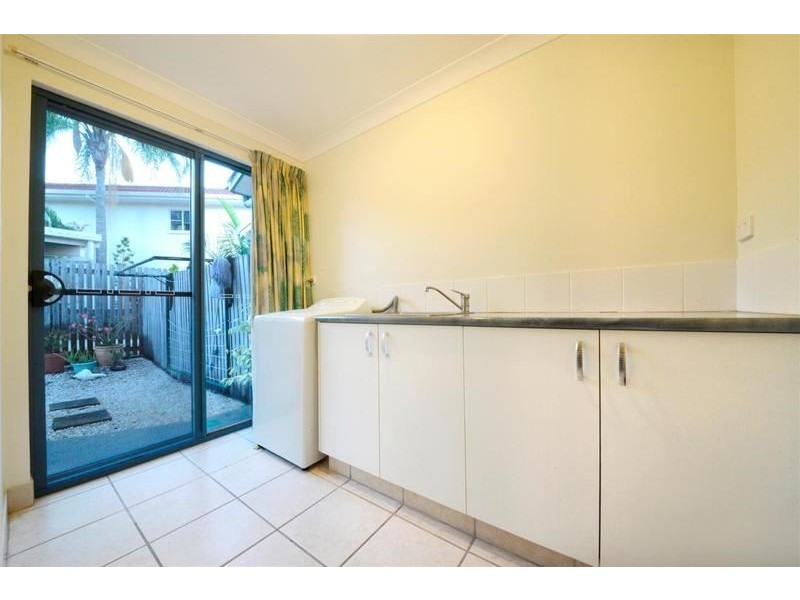7/7 Erromango Drive, Jubilee Pocket QLD 4802
