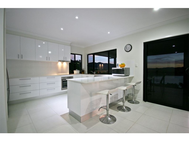 36 Beth Court, Cannonvale QLD 4802