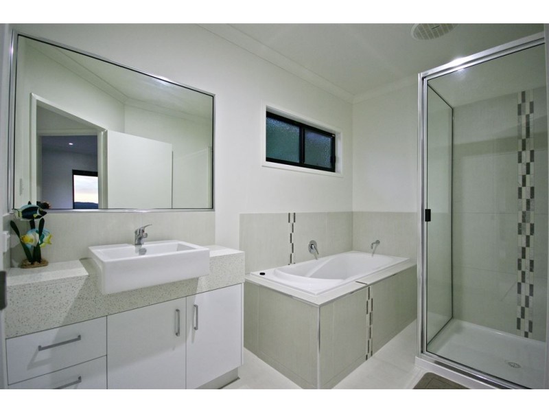 36 Beth Court, Cannonvale QLD 4802