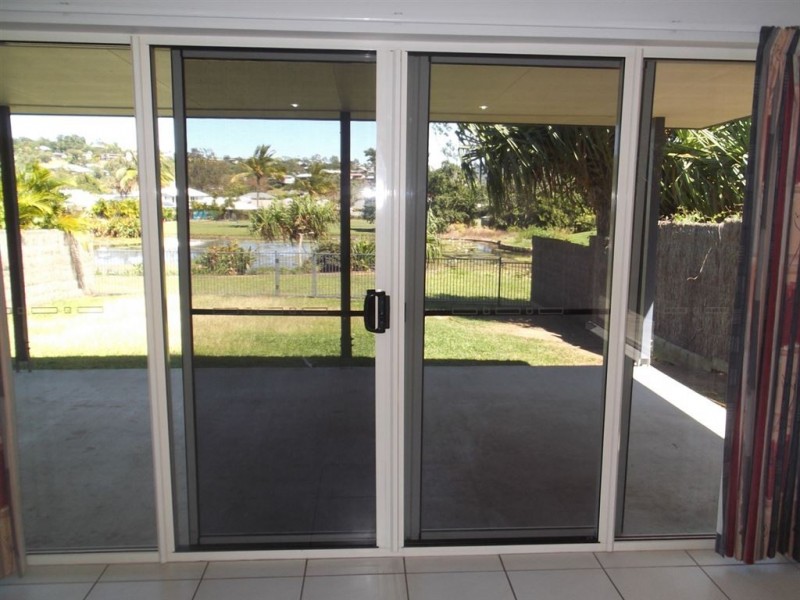 50 Valley Drive, Cannonvale QLD 4802