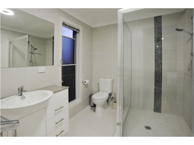 33 Endeavour Circuit, Cannonvale QLD 4802