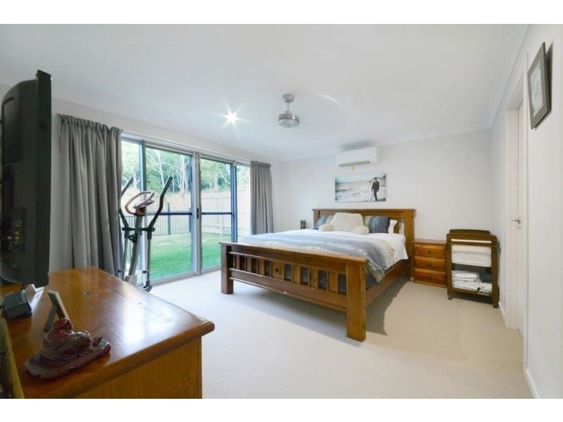 33 Endeavour Circuit, Cannonvale QLD 4802