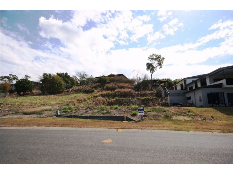 8 Parker Road, Cannonvale QLD 4802