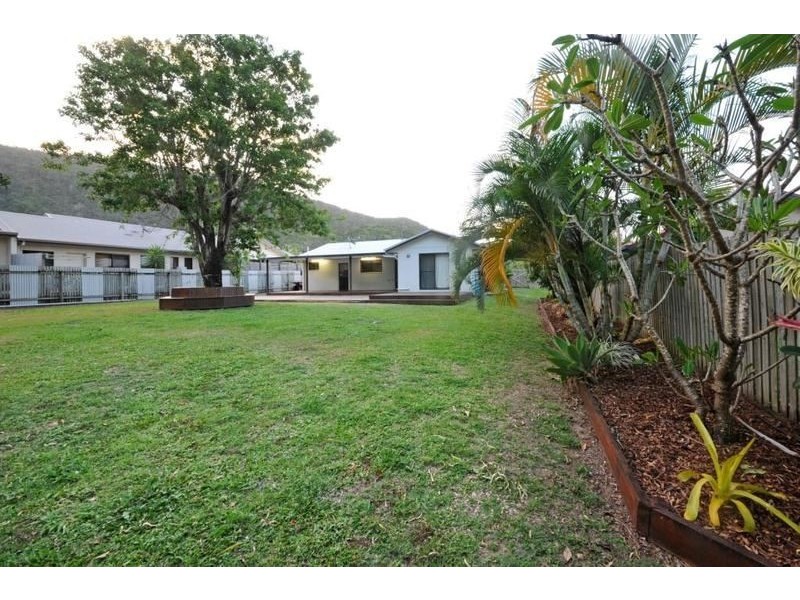 15 Sanctuary Avenue, Jubilee Pocket QLD 4802