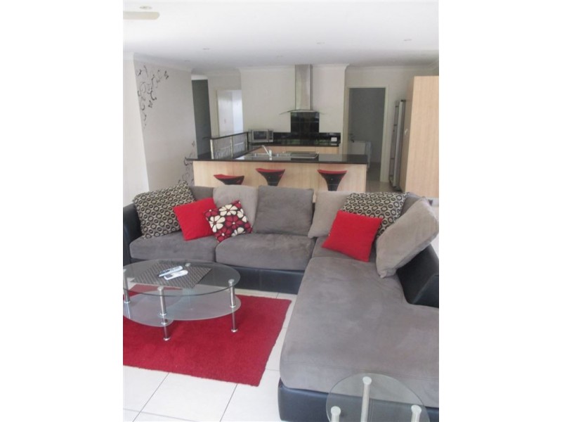 2/29 Sanctuary Avenue, Jubilee Pocket QLD 4802